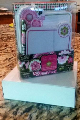 Vera Bradley &#034;On That Note&#034; notepad, stand, magnet and pen--NIB--Olivia Pink