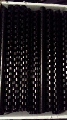 Plastic Binding Combs, Round Back, 5/8&#034;, 120 Sheet Capacity, Black, 89