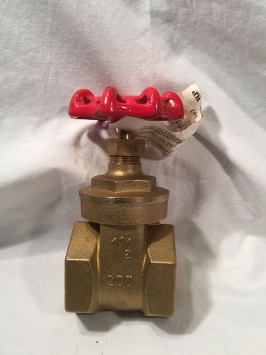Red white valve corp. brass 1 1/2&#034; threaded gate valve 200 wog fig # 267 for sale