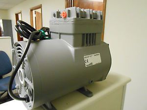 Thomas air compressor, vacuum pump model 1007chi72 (220-240v 50hz 2.5a) for sale