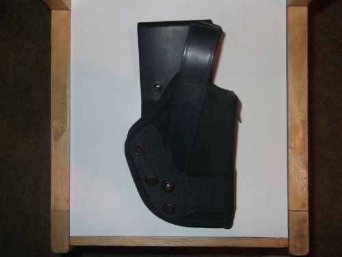Uncle mike&#039;s law enforcement dual retention jacket slot holster sz 8 used rh for sale