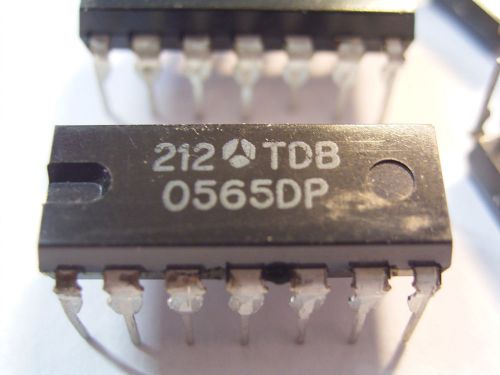 1PC Thomson TDB0565DP = LM565 Phase Locked Loop DIP-14 TDB 0565