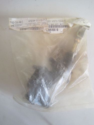 Toyota replacement master cylinder assembly 47210-12240-71 nib for sale