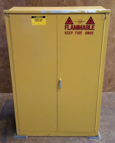 Justrite Safety Storage Cabinet Flammable Liquids * Self-Closing * 45 Gal * Nice