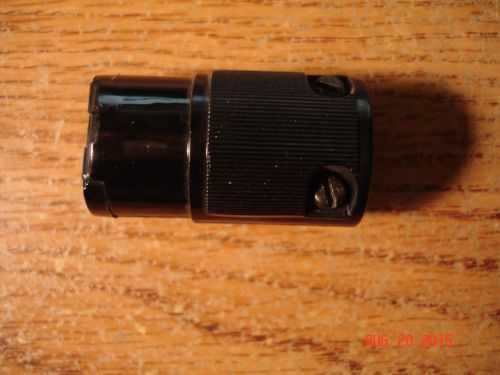Hubbell Turn &amp; Pull  Connector, 15A, 125V