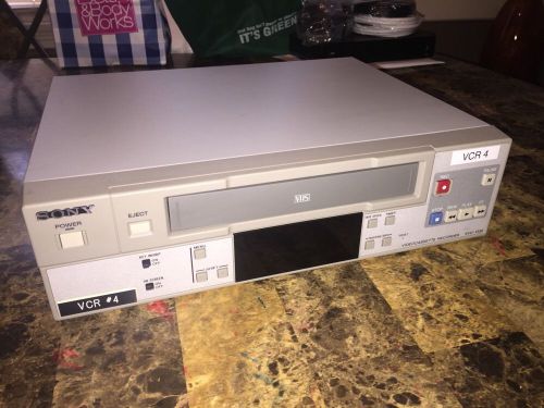 Sony Model SVO-1330 Video Cassette Recorder VCR VHS Player