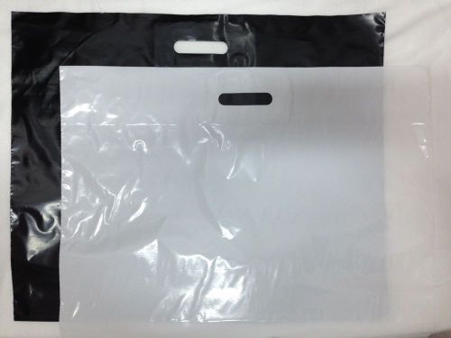 CARRIER BAGS PLASTIC LDPE BLACK OR WHITE SHOPPING BAGS 30x40cm 25 pcs