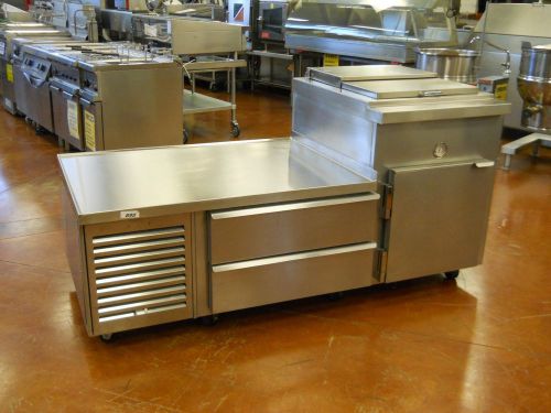 REFRIGERATED EQUIPMENT STAND
