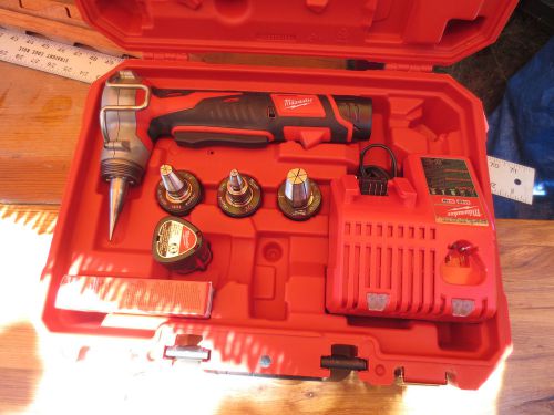 Milwaukee Pex 2432-22 Tubing Expansion Plumbing Tool Kit in new condition