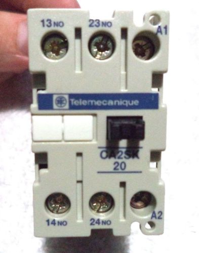 TELEMECANIQUE AUXILIARY CONTACTOR 27mm CA2 SK20 #056418