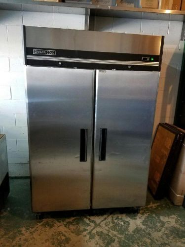 Maxx cold 2- door reach-in cooler 54&#034; mxcr49rd refrigerator for sale