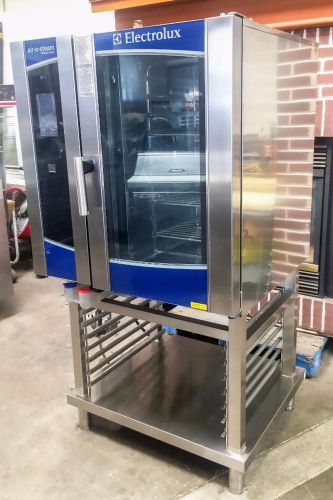 2014 ELECTROLUX AOS101GTP1 AIR-O-STEAM TOUCHLINE NATURAL GAS COMBI OVEN ON STAND