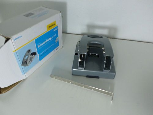 OfficeMax 2-Hole Heavy Duty Punch 0M96604.