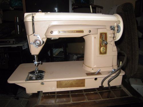 SINGER 404 Industrial Strength HEAVY DUTY Sewing Machine LEATHER