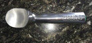 Zeroll 1016 #16 2.5 oz. Green End Cap Aluminum Ice Cream Scoop