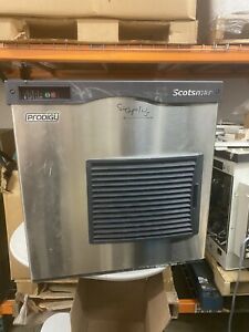 Scotsman Prodigy Air Cooled Flaker Ice Machine - F0522A-1
