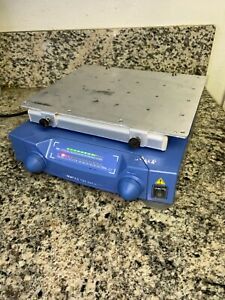 IKA KS 130 BASIC ORBITAL SHAKER KS130 B S1 with Platform for Flask Holders
