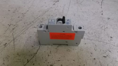 GENERAL ELECTRIC V07120 CIRCUIT BREAKER *NEW OUT OF BOX*
