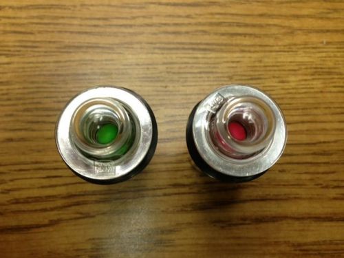 NEW SMC VR3100-01G and VR3100-01R PNEUMATIC INDICATOR 1 GREEN and 1 RED