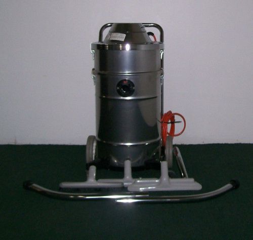 Hako Minuteman Hospital Wet/Dry Stainless Vacuum
