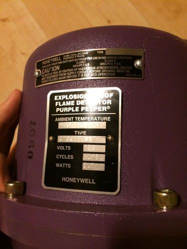 Honeywell c7061f2001 explosion proof flame detector purple peeper for sale