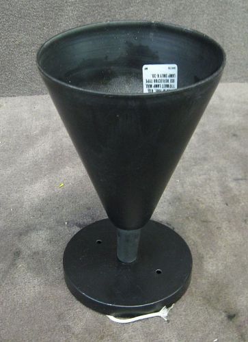 Single 110-Watt Floodlight Fixture Black