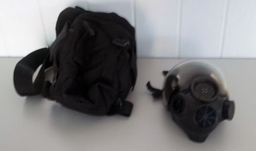 Msa advantage 1000 gas mask and carrying case size large (a) for sale