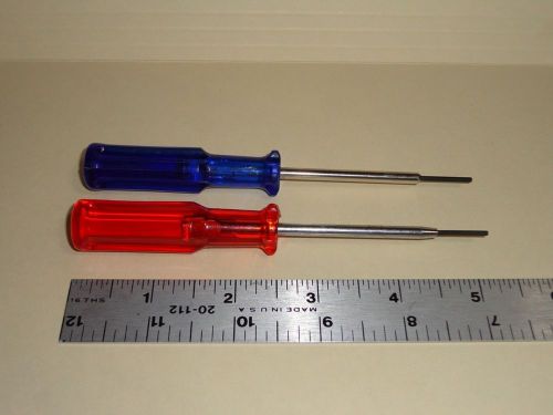 2 Screwdrivers for industrial covestitch &amp; serger machines to change the needle