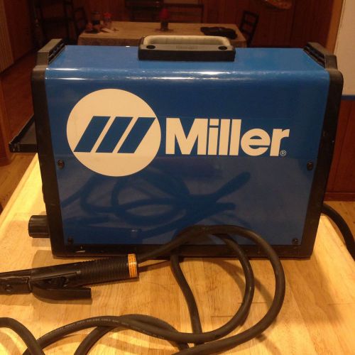 Miller maxstar 200 sd tig welder 903701 for sale