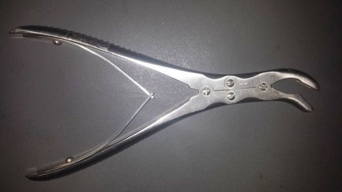 Medicon 31.07.65 RUSKIN BONE RONGEUR DOUBLE ACTION ANGLED ON SIDE 18CM 5MM