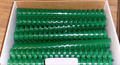 Qty = 420 pcs - assorted colors &amp; sizes 19 ring binding combs - new! for sale