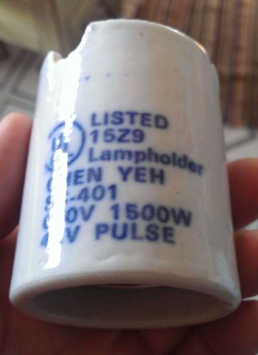 Ceramic Lampholder-Listed Chen Yeh 600V 4KV Pulse