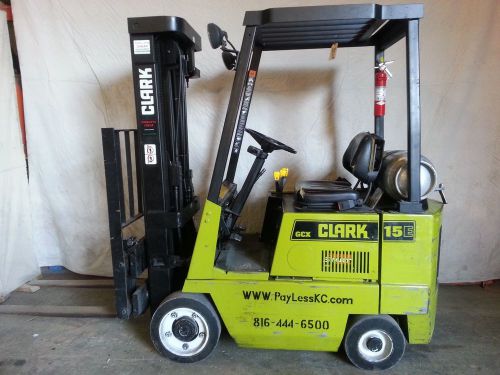 Forklift fork truck clark 3000 lb cap sideshifter triple mast propane clean used for sale