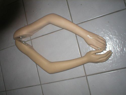 FEMALE MAGNETIC MANNEQUIN ARMS