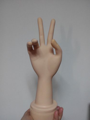 Faulty Bendable Nude Women&#039;s Mannequin Hand Female Poseable Display Soft Stand