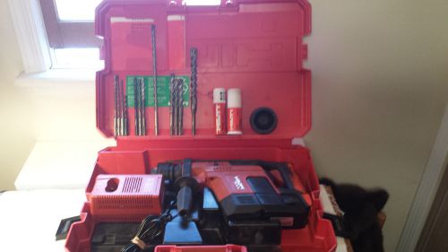 Hilti TE5A  24V Cordless Rotary Hammer Drill ,Battery,Charger,Case, + 12 Bits
