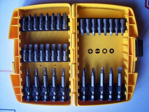 Dewalt 34 Bit Set And Storage Case