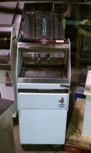 Berkel baker&#039;s aid gmb gravity 1/2&#034; bread slicer very good condition for sale