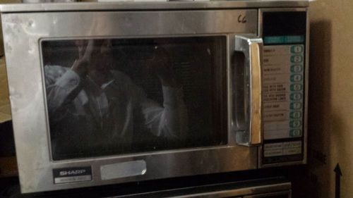 Sharp Corp. R-23GT Heavy Duty Stainless Steel Commercial Microwave Oven