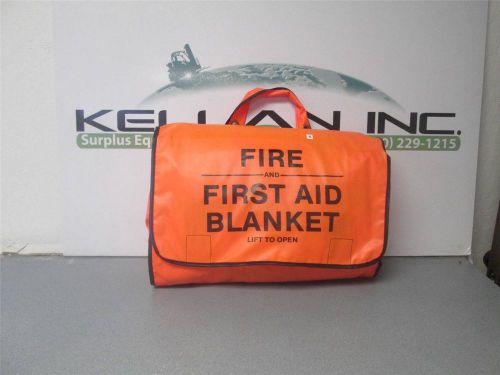 Singer Fire and First Aid Blanket with Carrying Pouch
