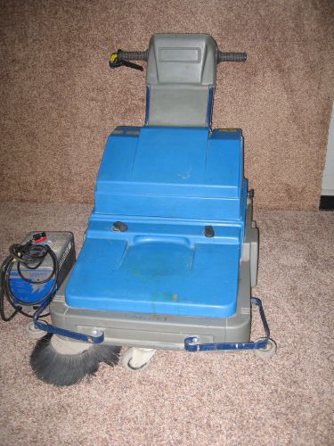Nobels Scout 28 Battery Powered Floor sweeper with charger Model #  603288