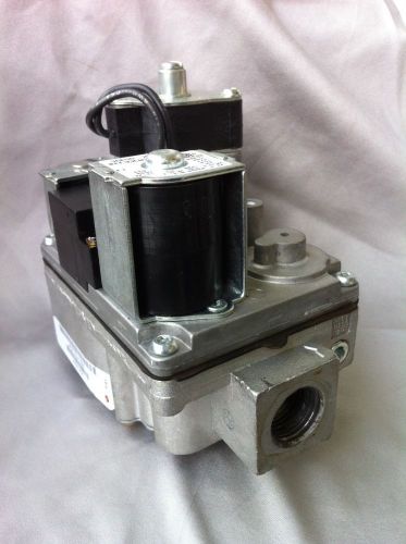 Carrier payne bryant furnace 2 stage gas valve ef33cw198 for sale