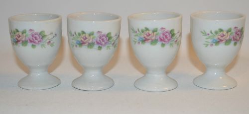 Set of 4 Egg Cup Holder Roses Design