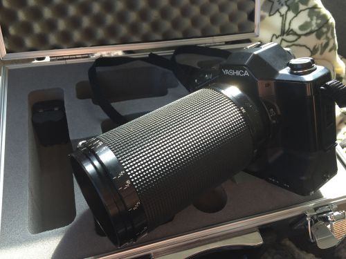 Kyocera / Yashica Dental Eye II 35mm SLR Manual Focus Macro Camera Kit (with Bui