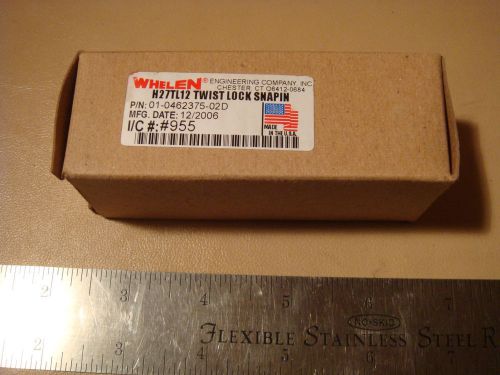 NOS Whelen Halogen replacement lamp , H27TL12 Twist Lock Snapin  01-0462375-02d