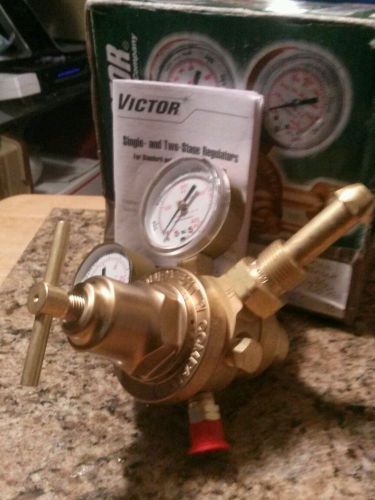 Victor regulator part number vts 261b  gas service liquid petromax inlet 250 psi for sale