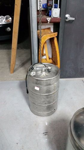 15.5 GALLON STAINLESS STEEL EMPTY BEER KEG, HOME BREW ,BBQ, STRONG MAN WORKOUT