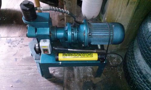 Roll groover electric powered machine for sale