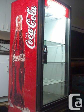 Coca coke true gdm-26 30&#034; swing glass door refrigerator merchandiser cooler for sale