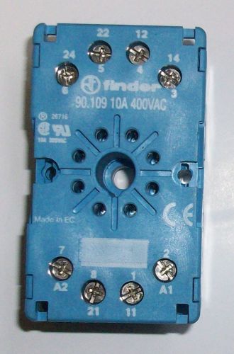 Finder 8-pin octagonal relay socket 400vac 90.109 usg for sale